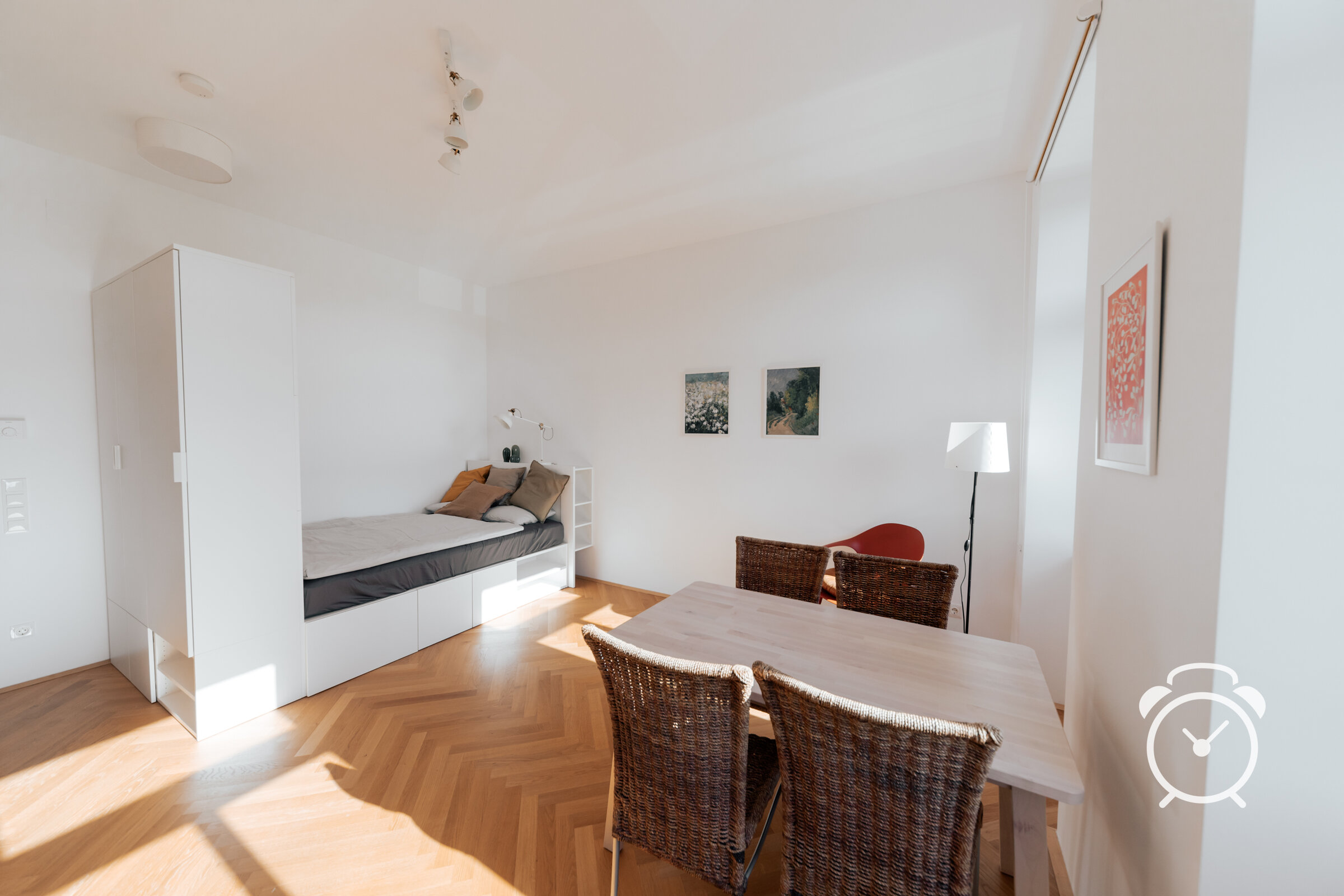 Bright living room to live and work