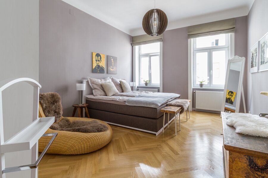 Schlafzimmer 1