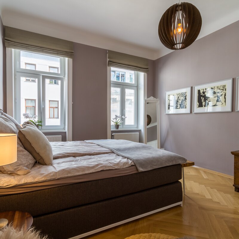 Schlafzimmer 1