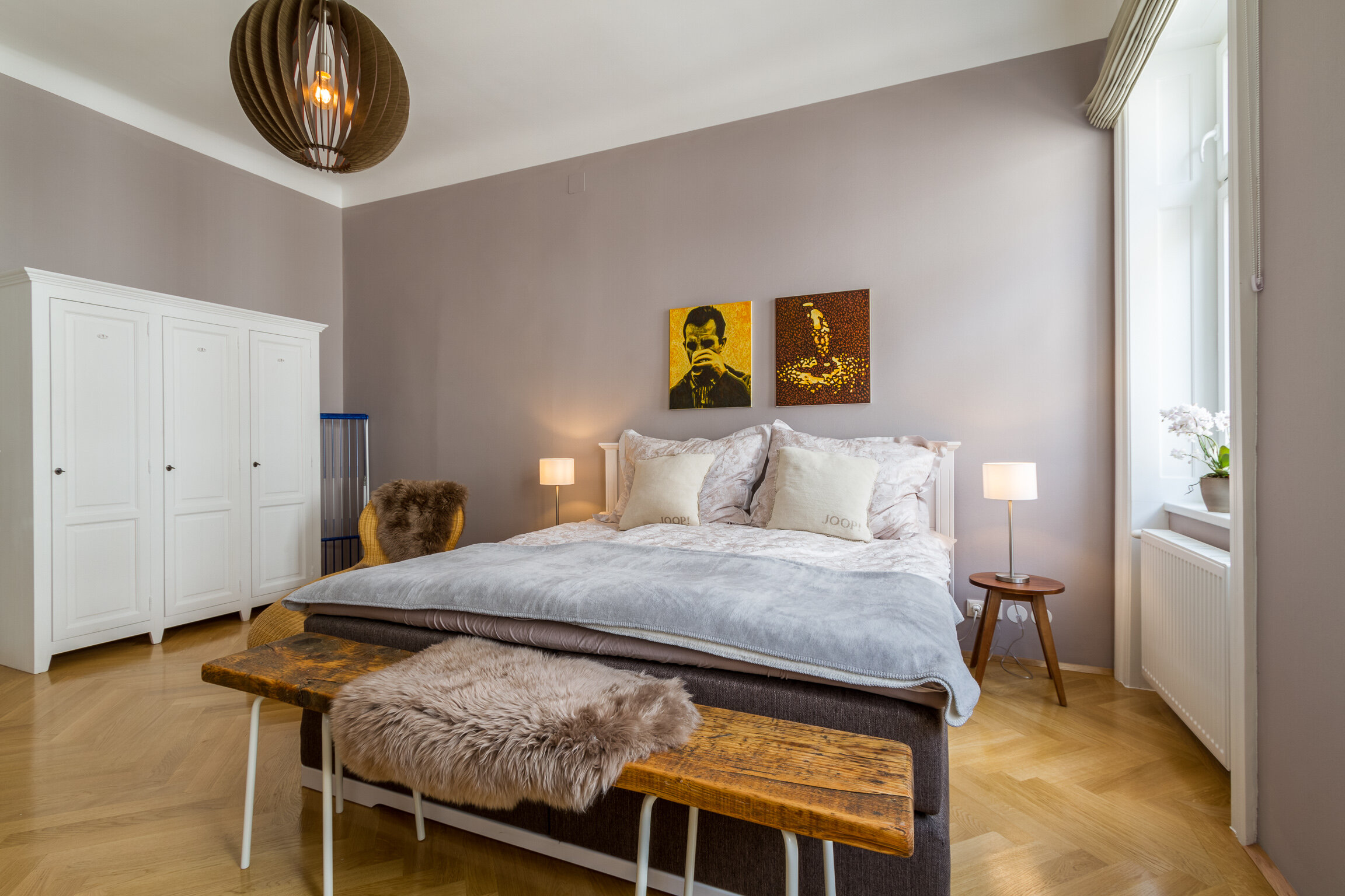 Schlafzimmer 1
