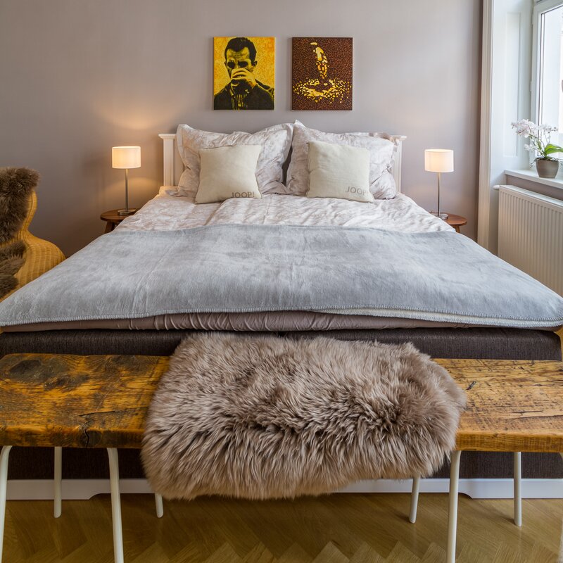 Schlafzimmer 1