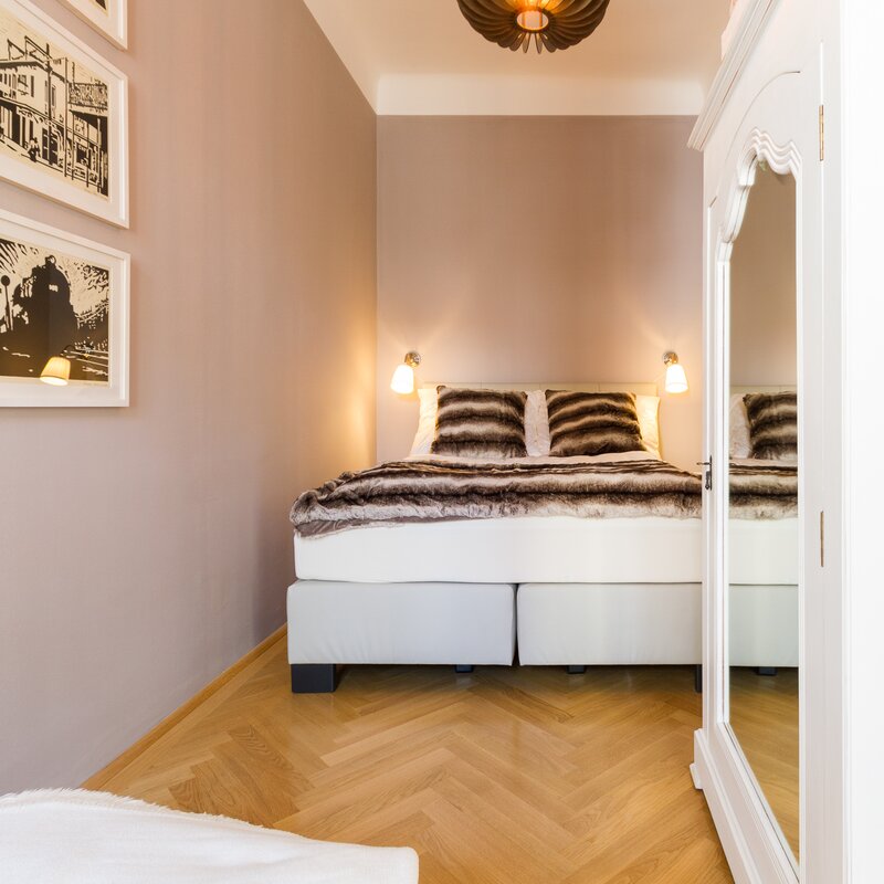 Schlafzimmer 2
