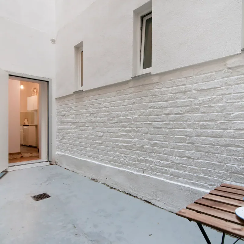 Große Terrasse zum Entspannen und Tee trinken