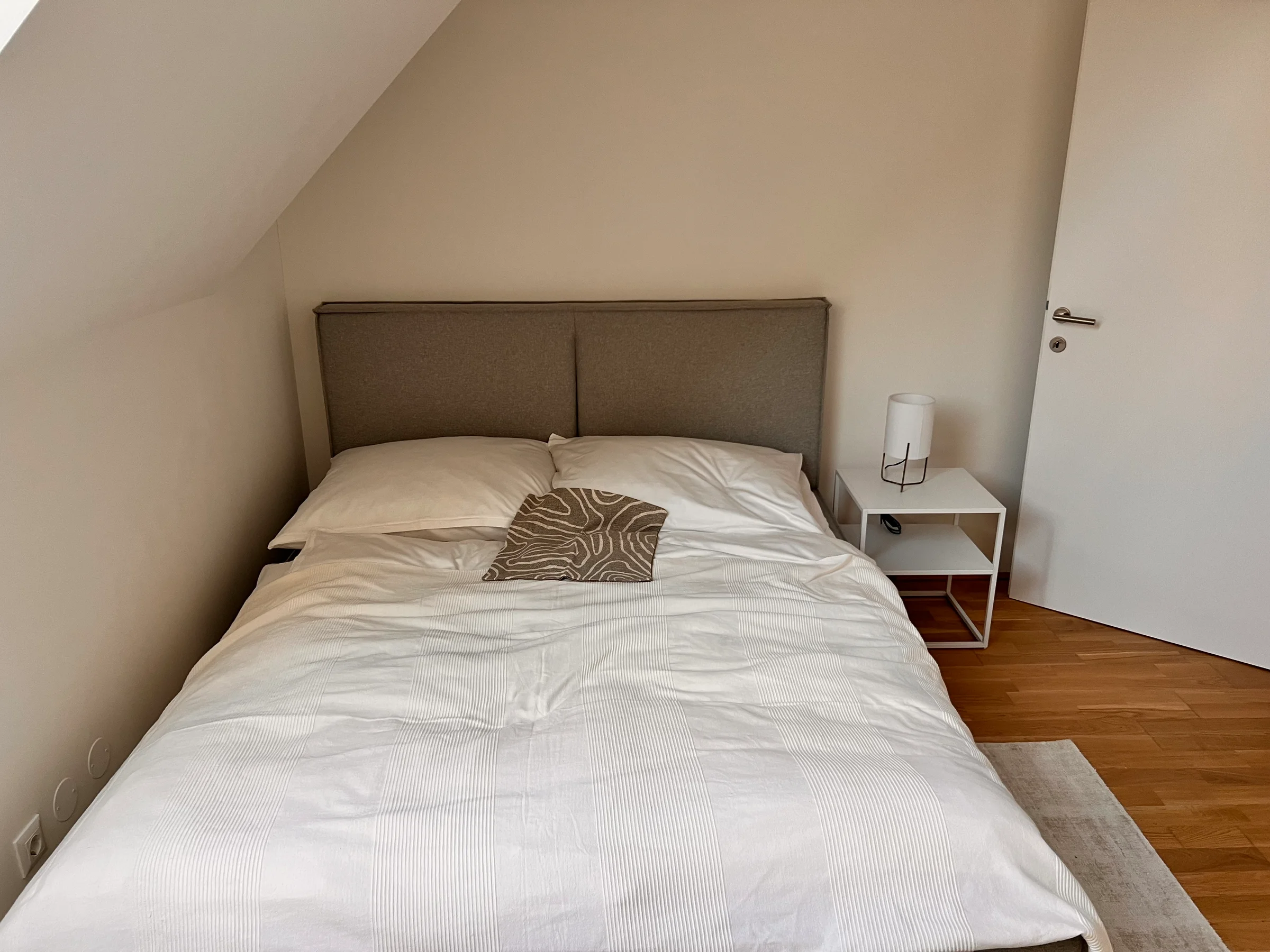 Gästezimmer mit Doppelbett