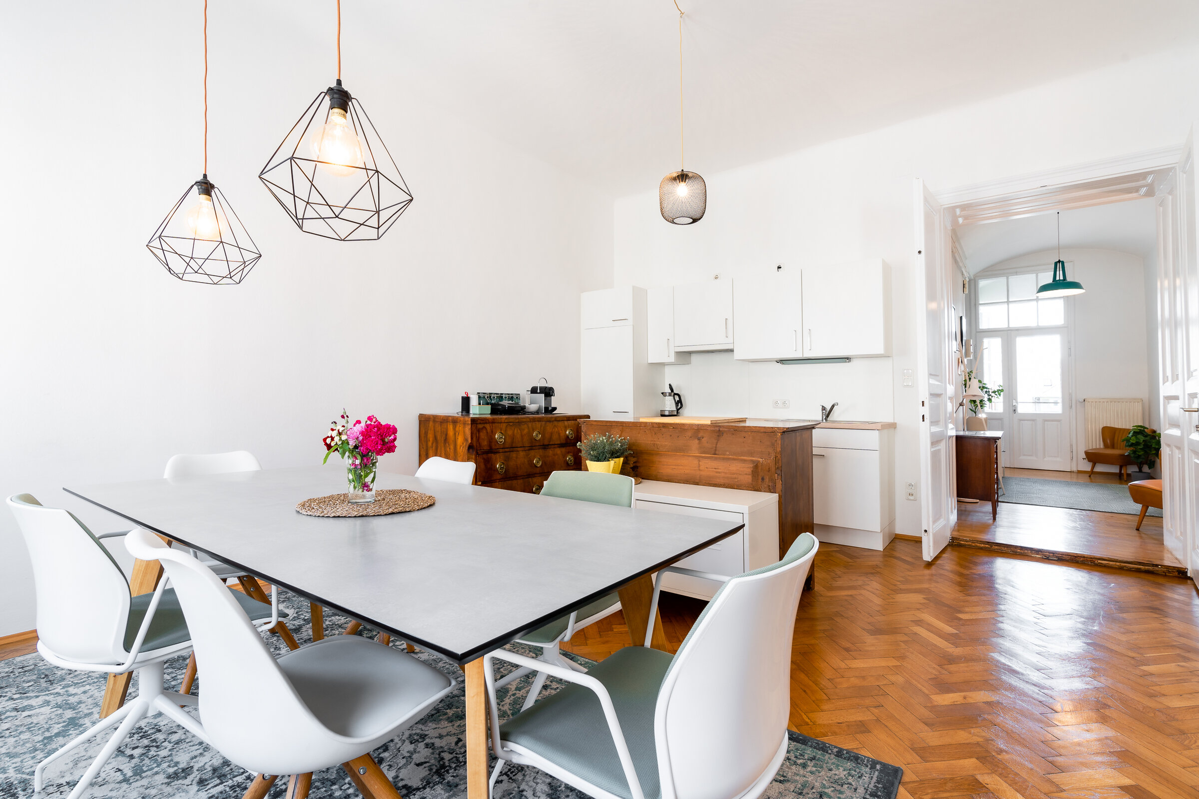 Essbereich mit Küche