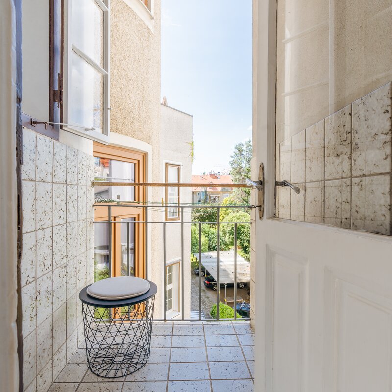 Balkon in den Innenhof