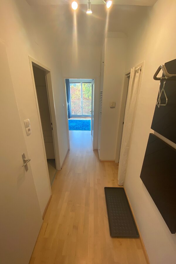 Vorzimmer mit Garderobe