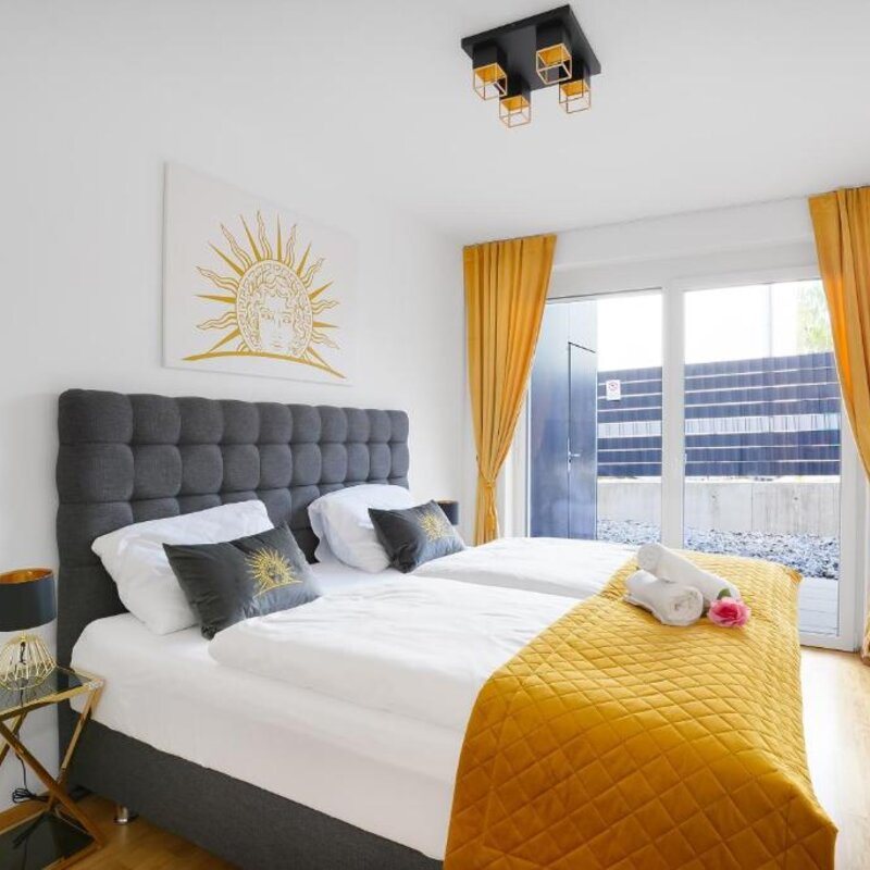 Helles Schlafzimmer, 3-Zimmer Wohnung für Kurzzeitmiete & Wohnen auf Zeit für 1 bis 6 Monate in Villach