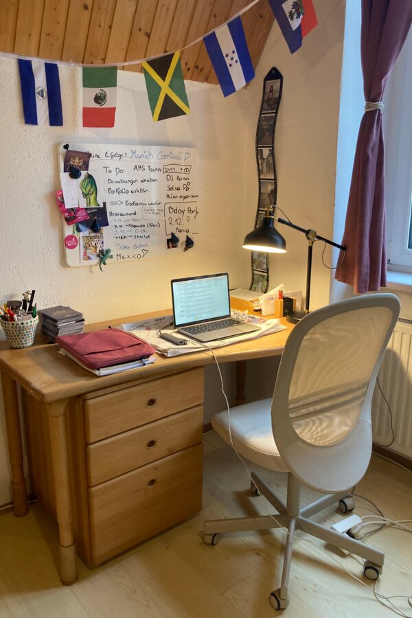 Schreibtisch (Wohnzimmer) 