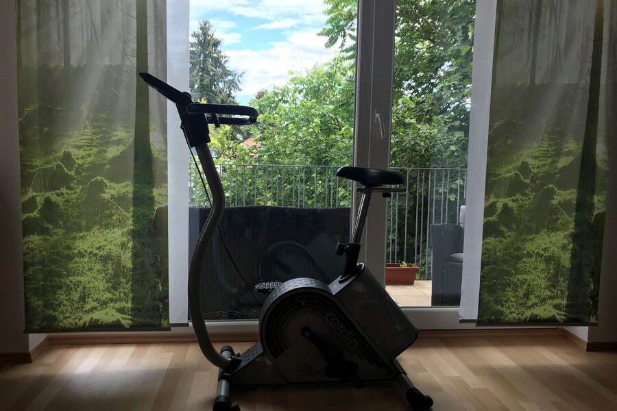 Moderner Hometrainer mit individuellen Trainingsmöglichkeiten