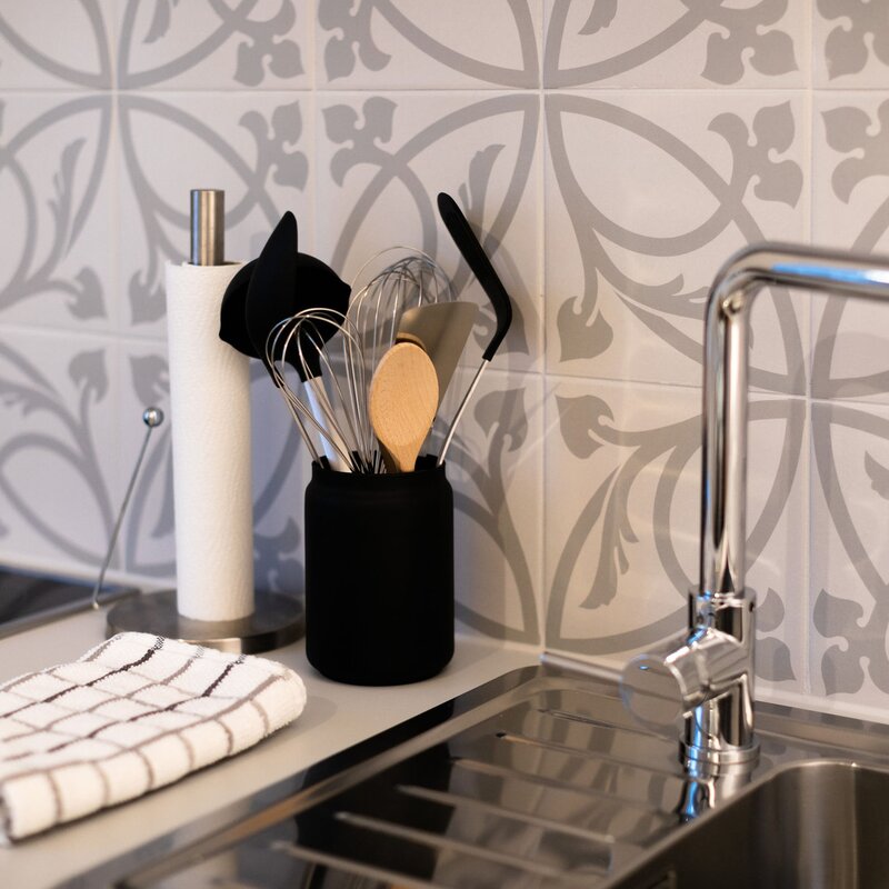 Küchenutensilien vorhanden