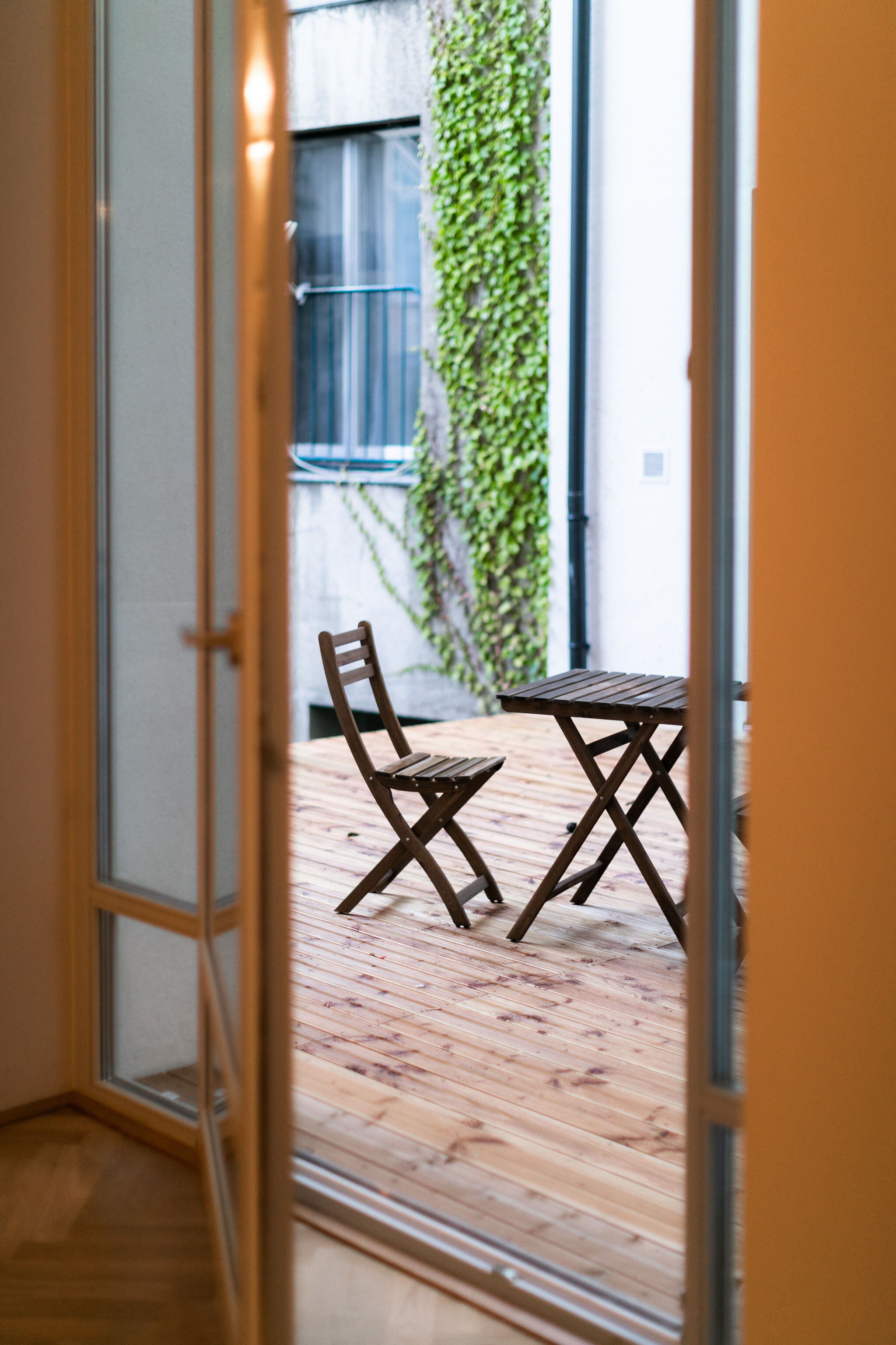 lädt zum Verweilen an der frischen Luft ein