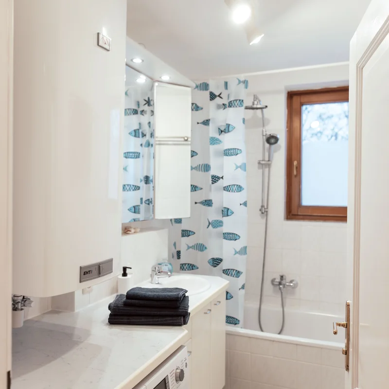 Bade- und Handtücher vorhanden