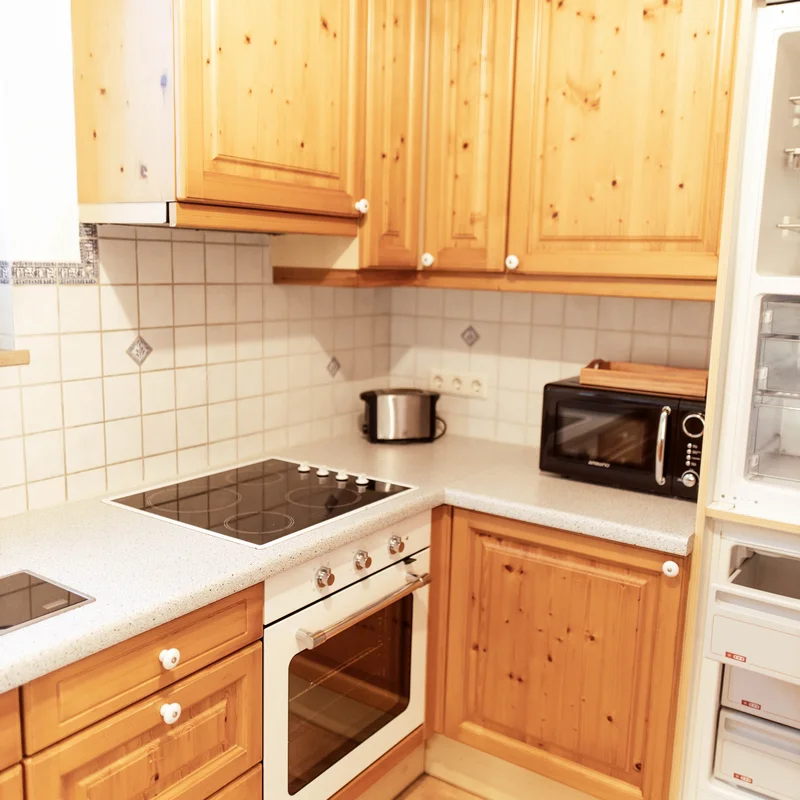 Küche mit allen Geräten