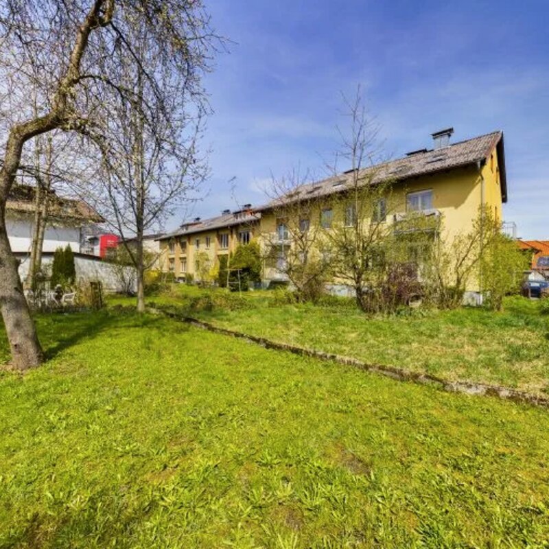 Ansicht Südwestseite mit Garten