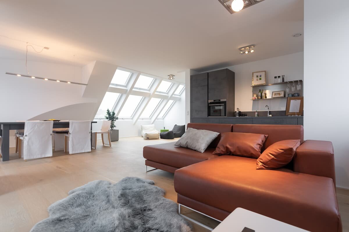 Wohnzimmer mit Küche