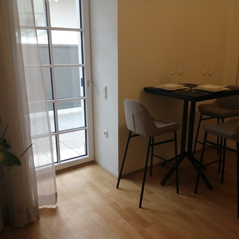 Wohnraum, Blick auf die Terrasse