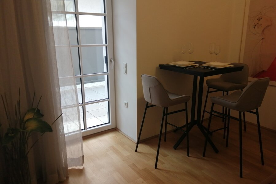 Wohnraum, Blick auf die Terrasse