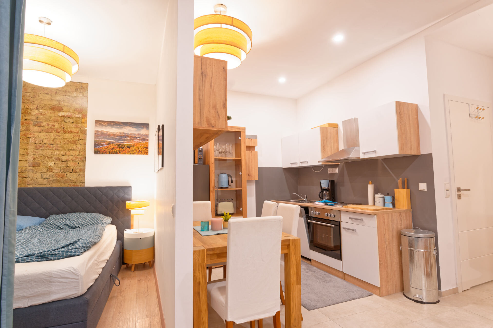 Schlafzimmer, Esstisch, Küche | © Sammer