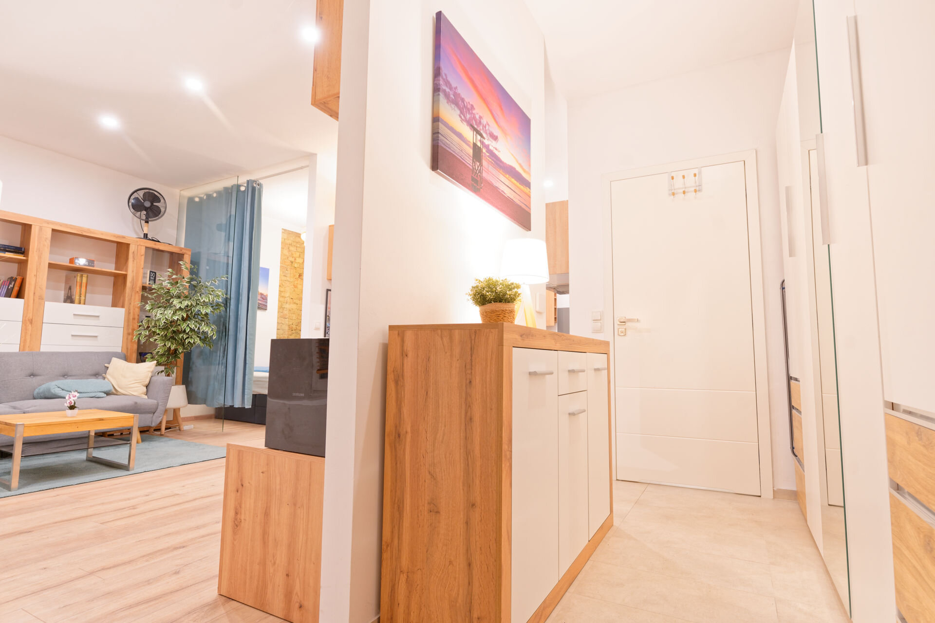 Jede Menge Stauraum inkl. Kleiderhaken | © Sammer