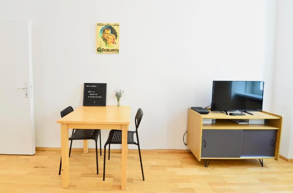 Wohnzimmer mit LCD-TV