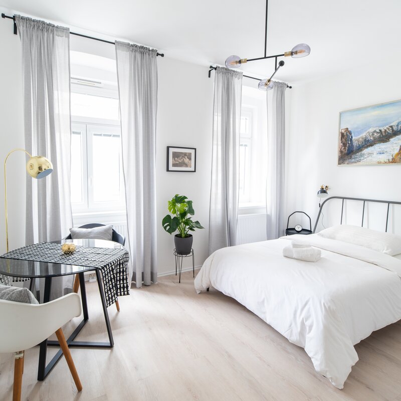 1180° Modern Studio 3