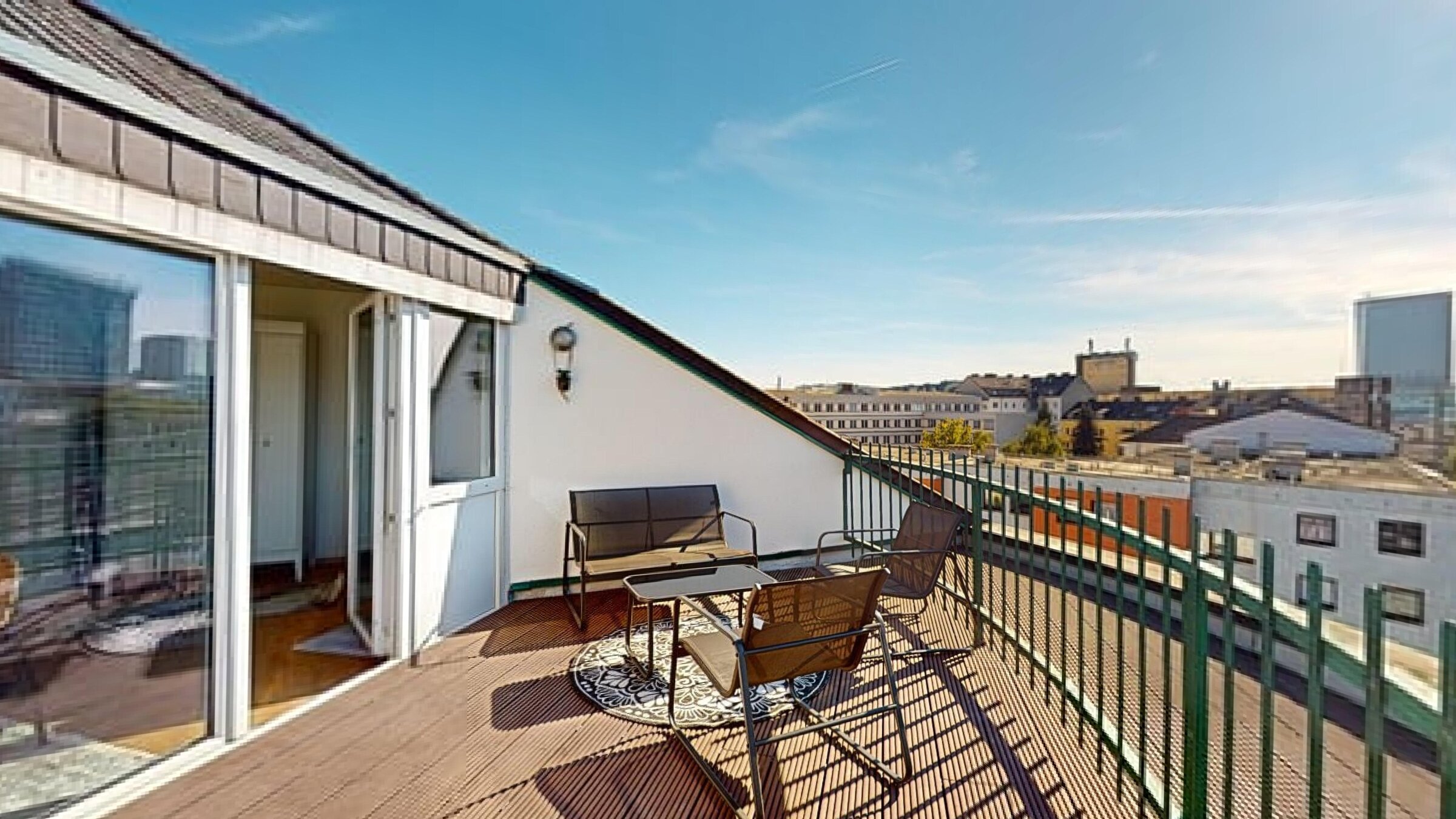 Sonnige Dachterrasse mit Stadtblick – 1-Zimmer Apartment zur Kurzzeitmiete in Linz, Wohnen auf Zeit für 1 bis 6 Monate.