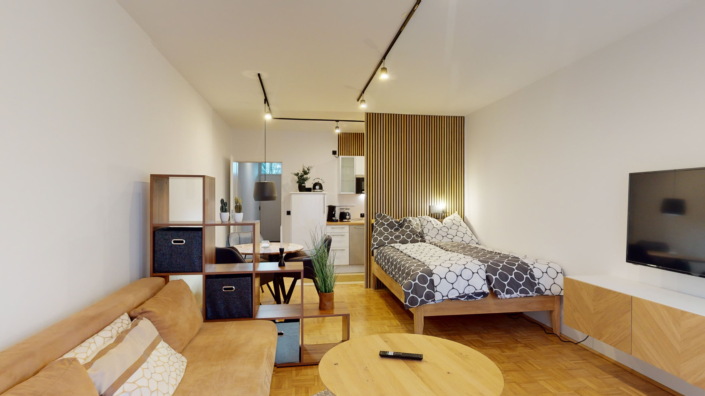 Modernes 1-Zimmer Apartment mit Holzakzenten – Kurzzeitmiete & Wohnen auf Zeit in Linz, 1 bis 6 Monate