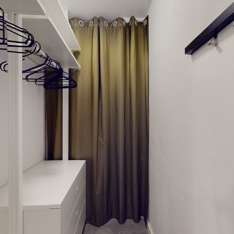 Begehbarer Kleiderschrank