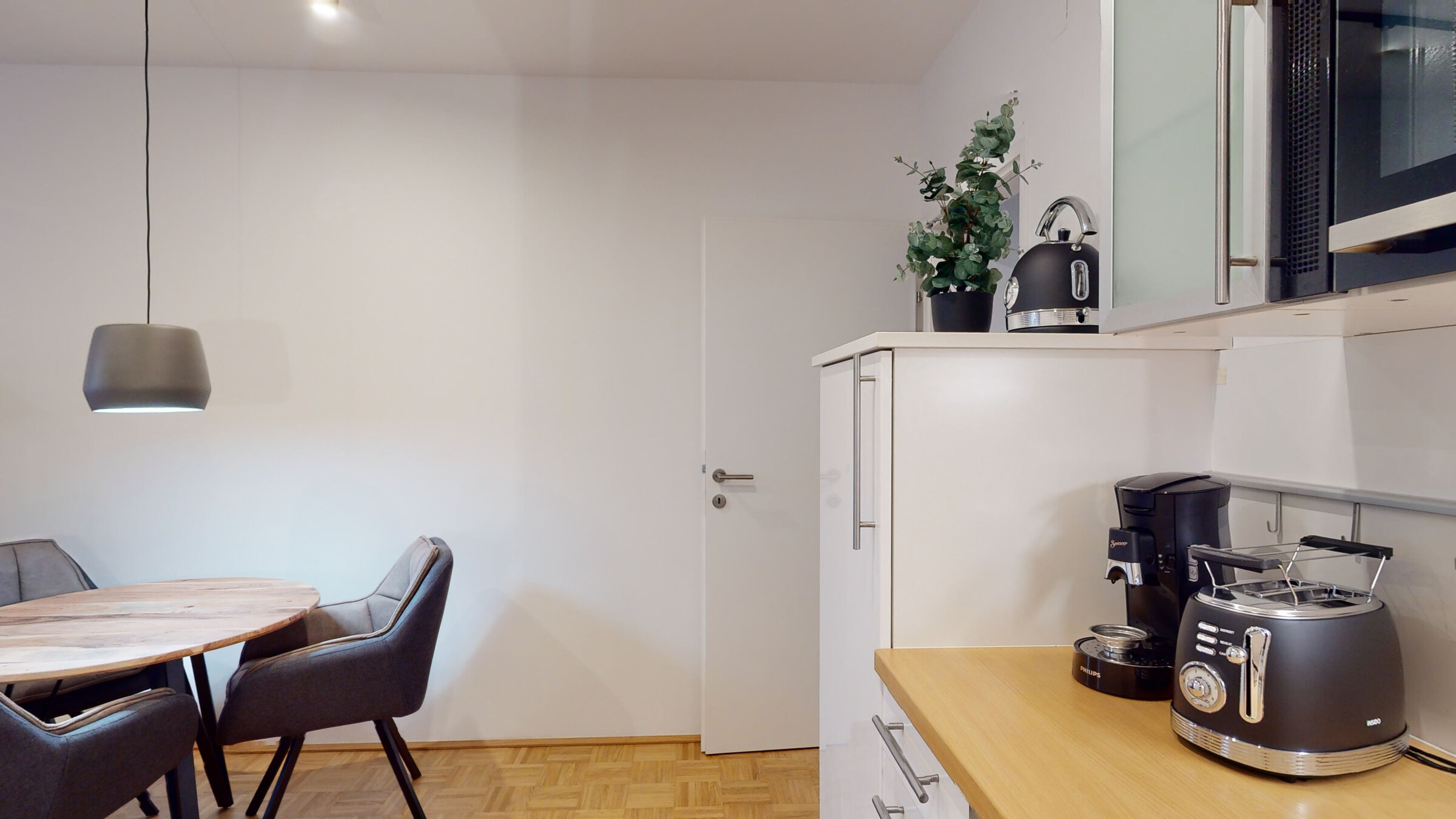 Küche und Essbereich 