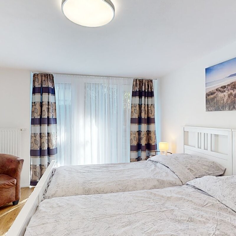 Schlafzimmer mit Doppelbett - Trennbar auf 2 Einzelbetten