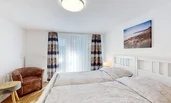 Schlafzimmer mit Doppelbett - Trennbar auf 2 Einzelbetten