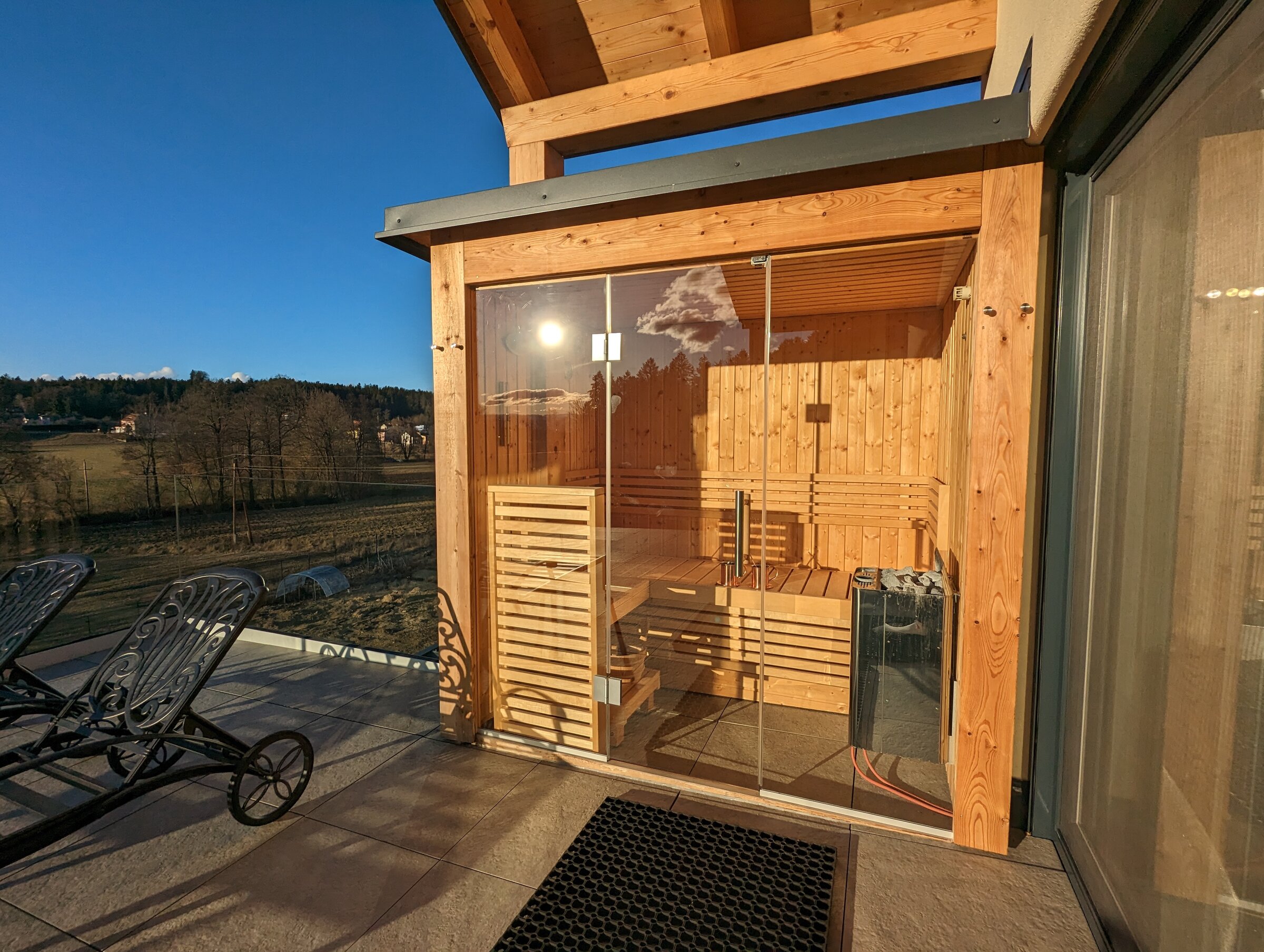 Sauna und Loungemöbel