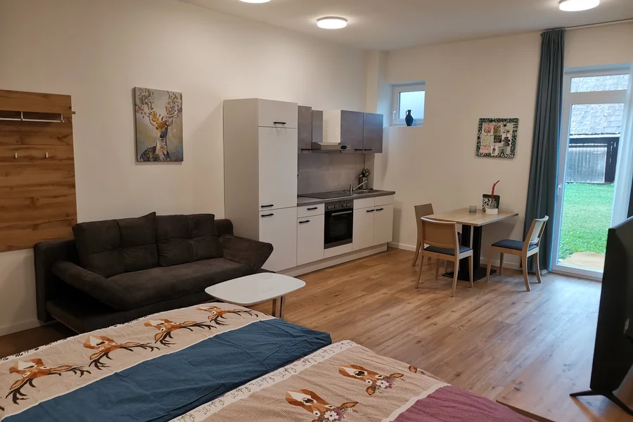 Group accommodation and apartments