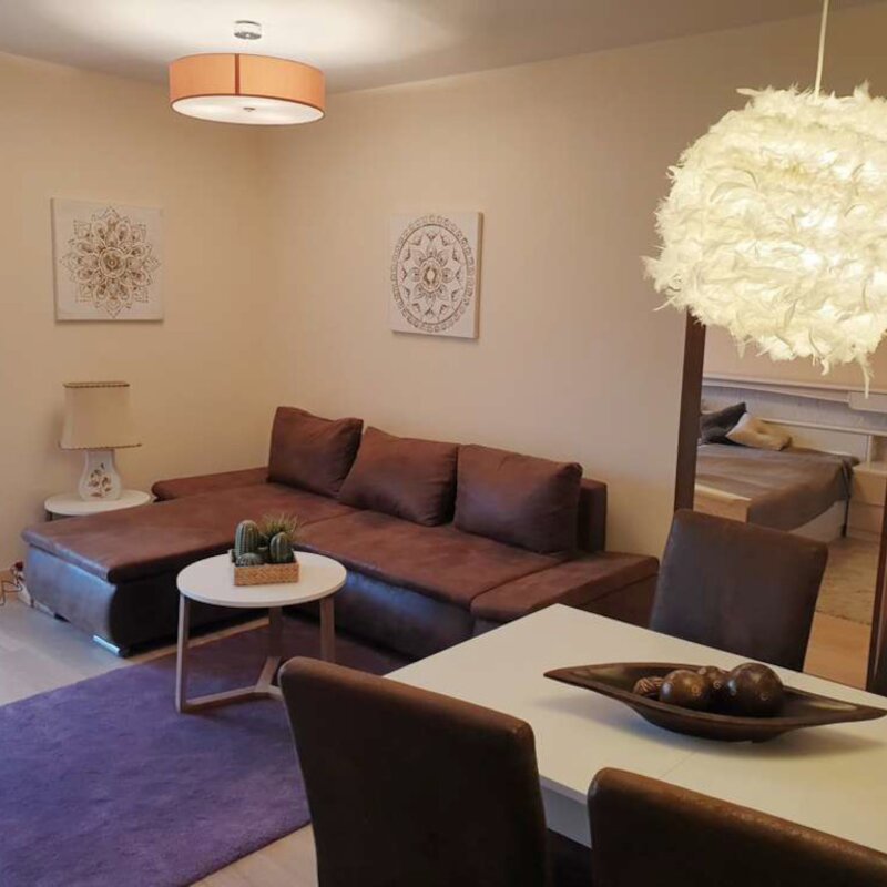 Couchecke, Esstisch