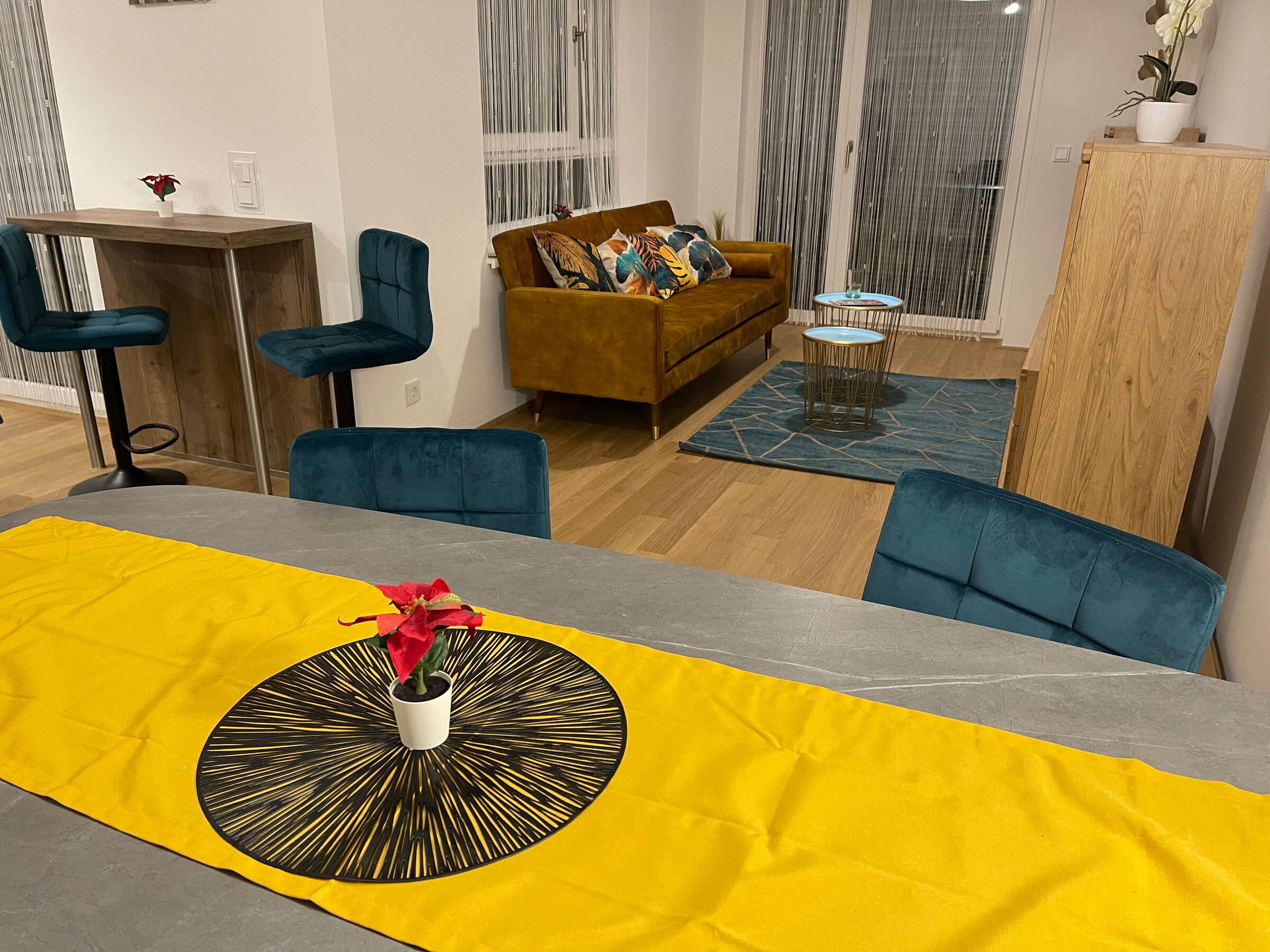 Esstisch, Wohnzimmer