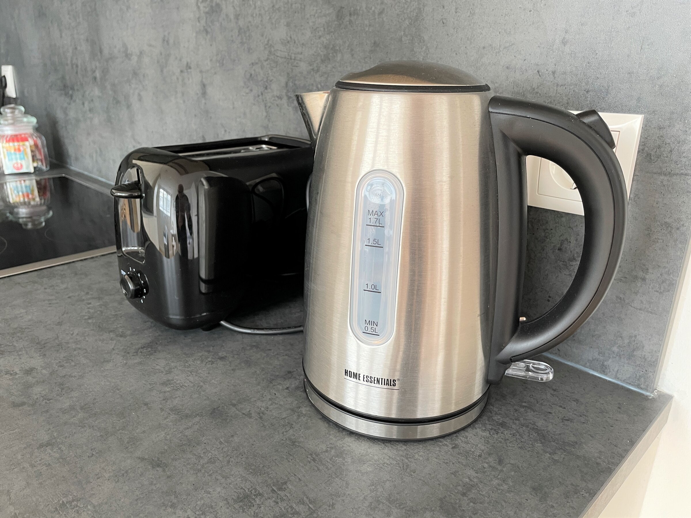 Toaster und Wasserkocher