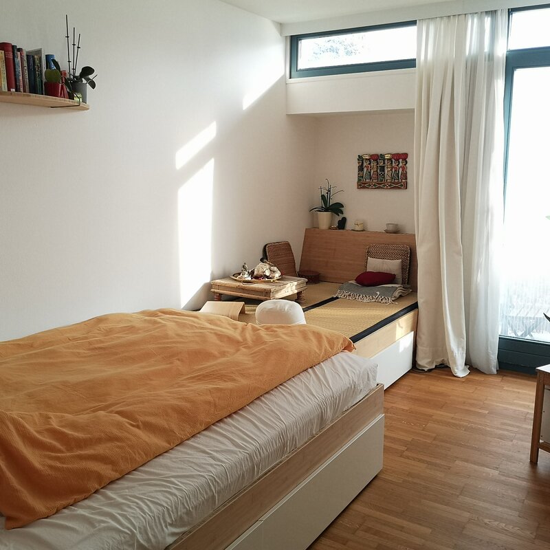 Schlafzimmer 1: Doppelbett, Meditationsbereich