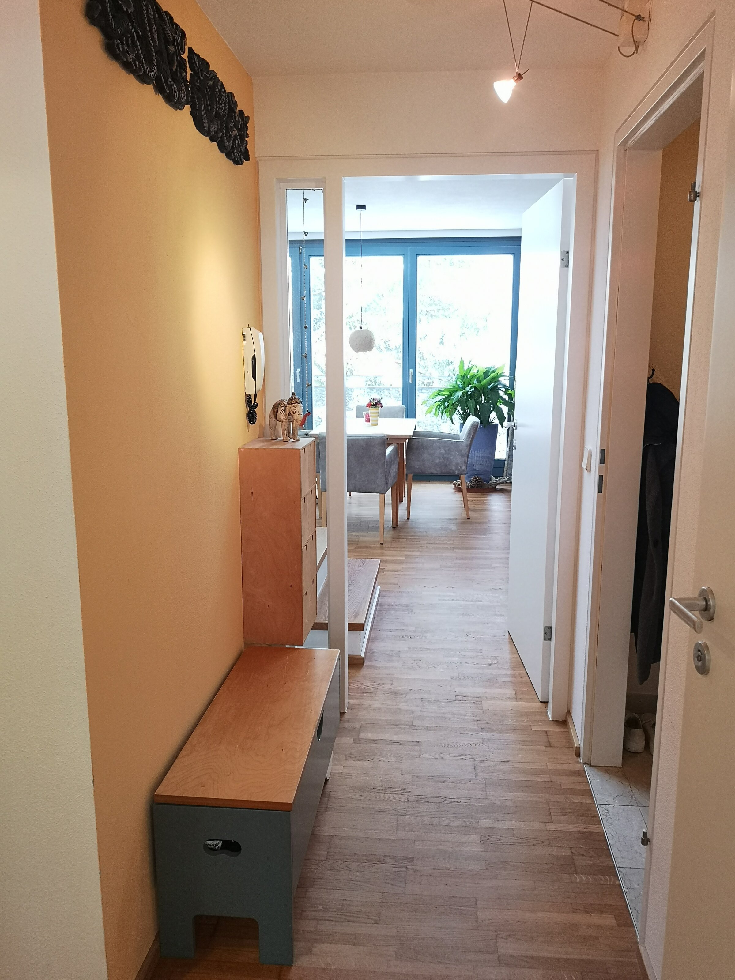 Eingangsbereich, Blick Richtung Wochnküche