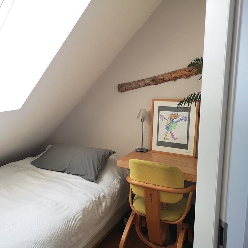 Gästezimmer mit Arbeitsbereich