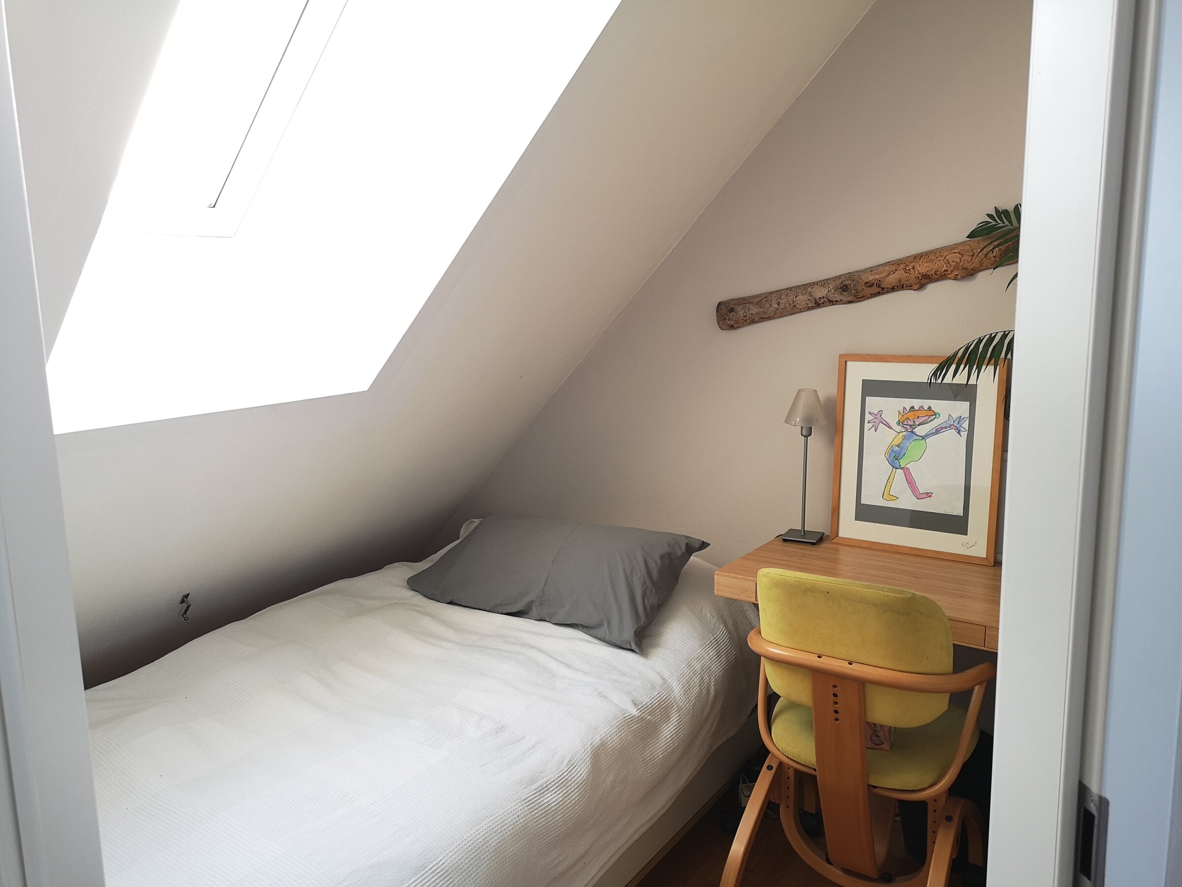 Gästezimmer mit Arbeitsbereich