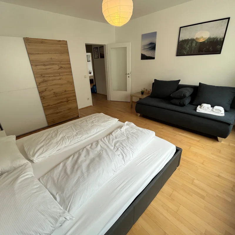 bedroom for 2 people