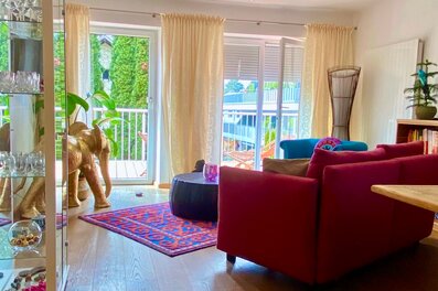 A distinctive home for an extended stay in Salzburg’s quiet Nonntal district – offering privacy, individual character and thoughtful comfort. | © Regina Krünes