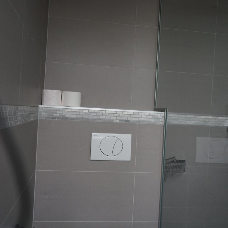 Ensuite-bathroom