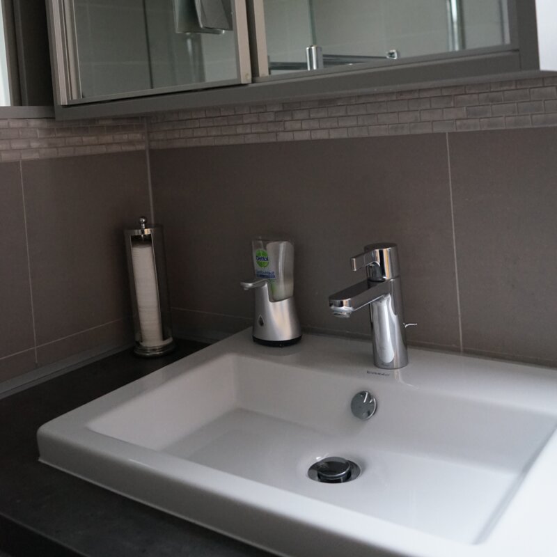 Ensuite-bathroom