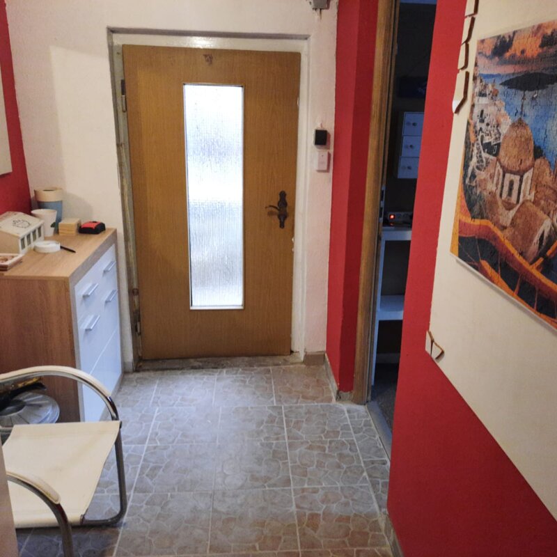 Flur mit eigenem Eingang 