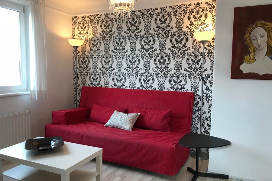 Wohnzimmer mit Schlafcouch