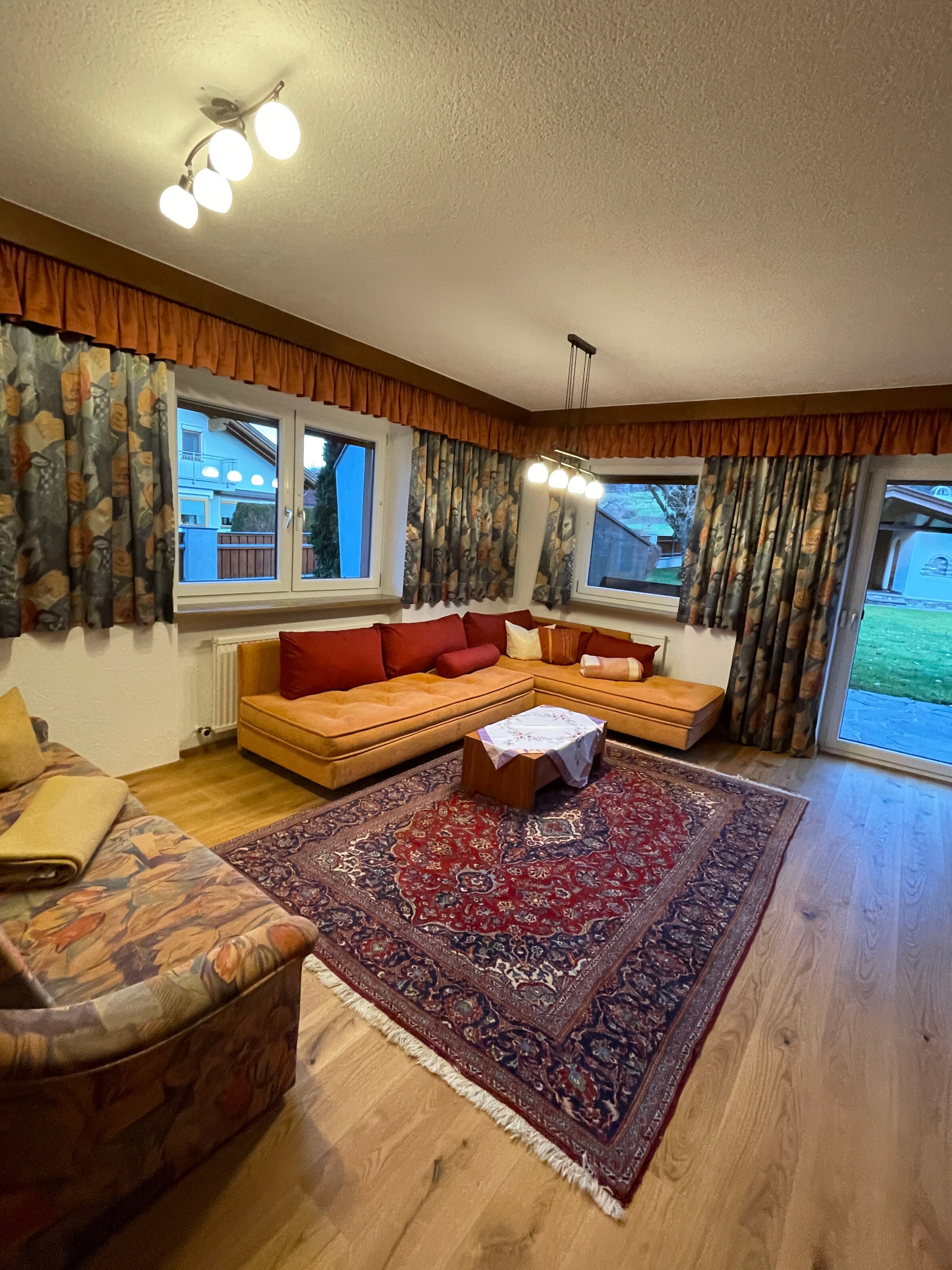 Wohnzimmer | © herbertzwoelfer