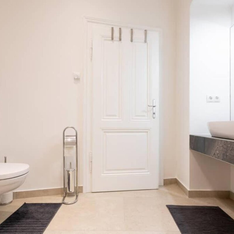 Toilette und Badezimmeransicht