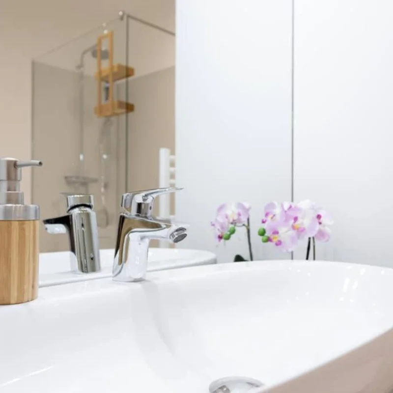 Waschbecken im Badezimmer 